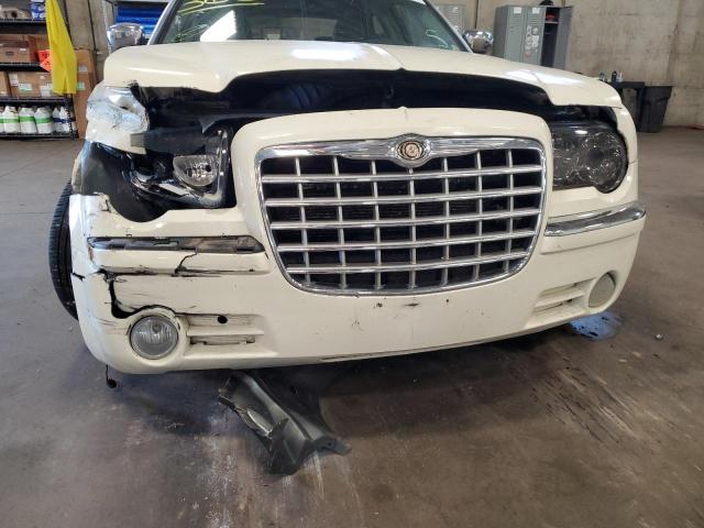 Photo 9 from auction – 2005 CHRYSLER 300C with VIN 2C3AK63H25H662351