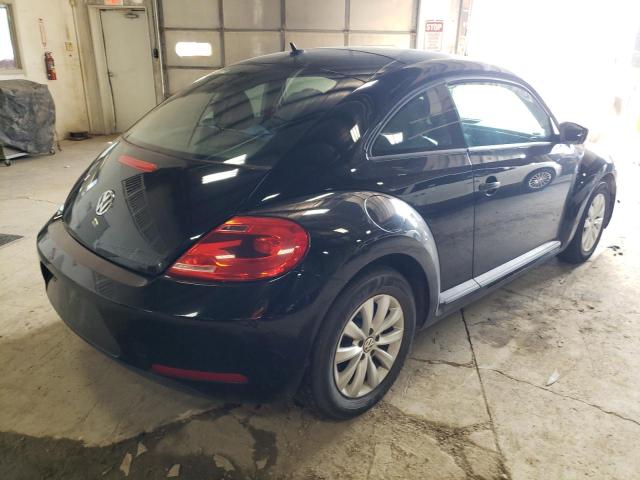 Photo 4 from auction – 2013 VOLKSWAGEN BEETLE with VIN 3VWFP7AT8DM652906