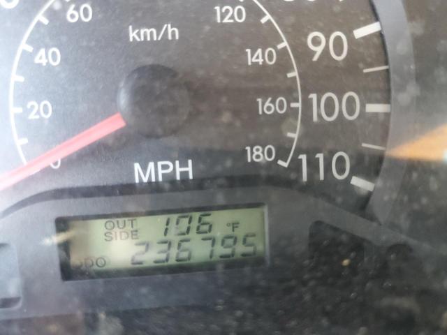 Photo 8 from auction – 2005 TOYOTA COROLLA CE with VIN JTDBR32EX52060680