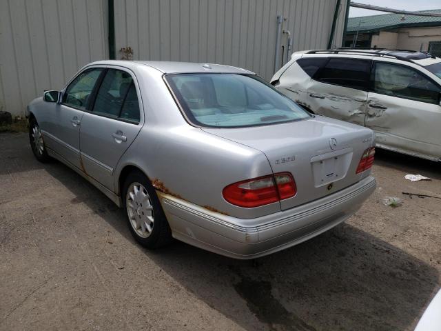 Photo 3 from auction – 2000 MERCEDES-BENZ E-CLASS with VIN WDBJF82J4YX037092