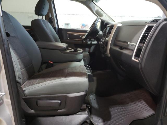 Photo 5 from auction – 2016 RAM 1500 SLT with VIN 1C6RR6LG8GS421687