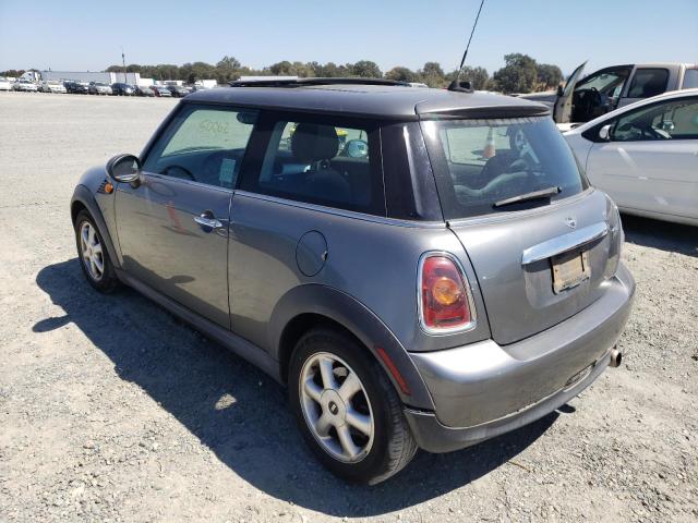 Photo 3 from auction – 2010 MINI COOPER with VIN WMWMF3C50ATZ62921