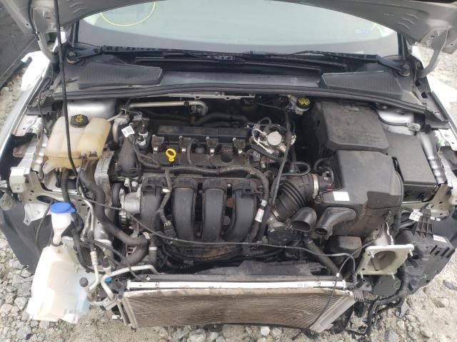Photo 7 from auction – 2016 FORD FOCUS SE with VIN 1FADP3K28GL327953