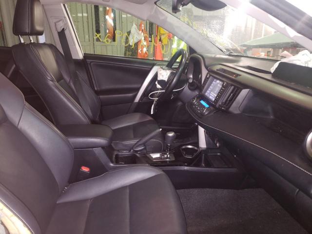Photo 5 from auction – 2017 TOYOTA RAV4 LIMIT with VIN JTMDFREV0HD220980