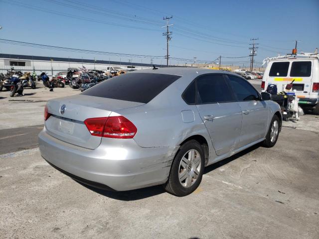 Photo 4 from auction – 2013 VOLKSWAGEN PASSAT S with VIN 1VWAP7A32DC070859