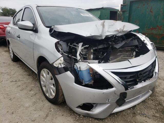 NISSAN VERSA S 2018 with VIN 3N1CN7AP4JL886818 - Photo from auction