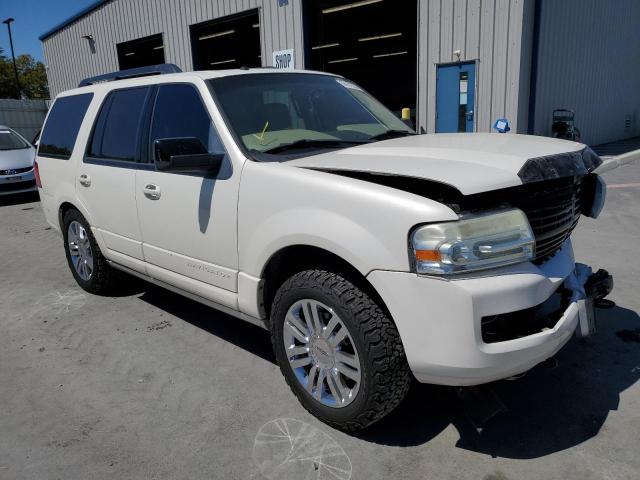 LINCOLN NAVIGATOR 2007 with VIN 5LMFU275X7LJ02435 - Photo from auction