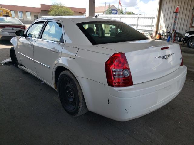Photo 3 from auction – 2008 CHRYSLER 300 LX with VIN 2C3KA43R18H250477