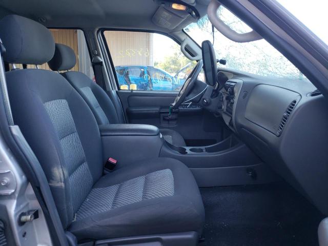Photo 5 from auction – 2004 FORD EXPLORER S with VIN 1FMZU77K04UA90515
