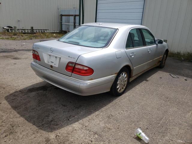 Photo 4 from auction – 2000 MERCEDES-BENZ E-CLASS with VIN WDBJF82J4YX037092