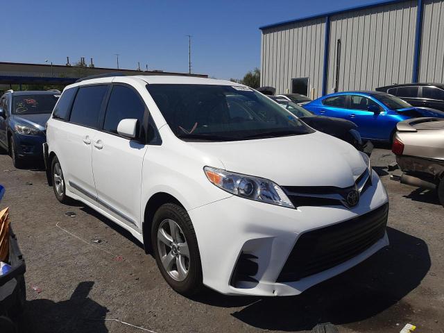 Photo 1 from auction – 2018 TOYOTA SIENNA LE with VIN 5TDKZ3DC3JS947116