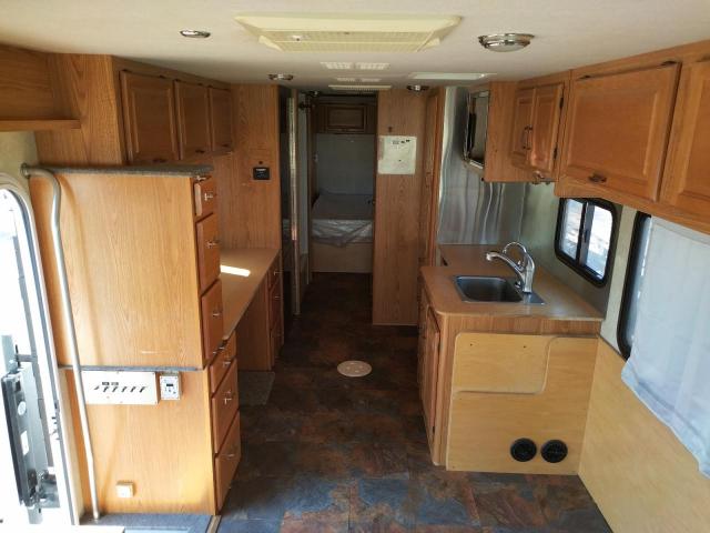 Photo 6 from auction – 2004 FLAI MOTORHOME with VIN 5B4LP57G543383100