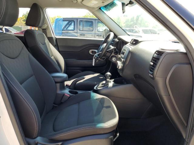 Photo 5 from auction – 2015 KIA SOUL with VIN KNDJN2A22F7216093