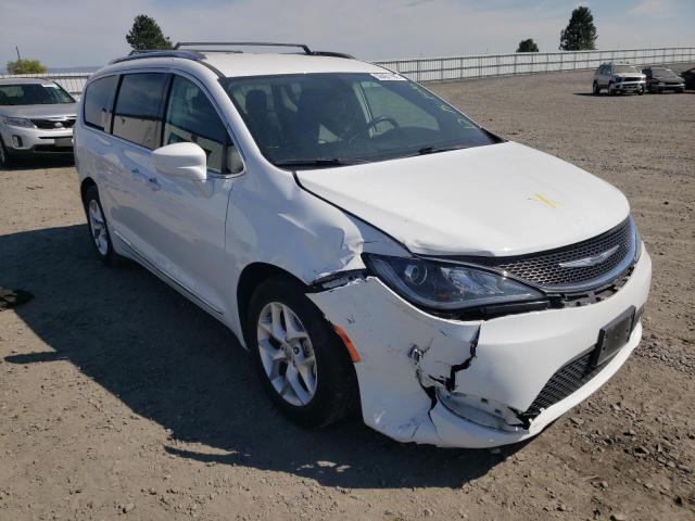 CHRYSLER PACIFICA T 2018 with VIN 2C4RC1EG8JR111042 - Photo from auction