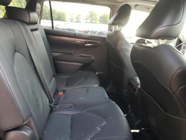 Photo 6 from auction – 2021 TOYOTA HIGHLANDER with VIN 5TDDZRBH0MS555810