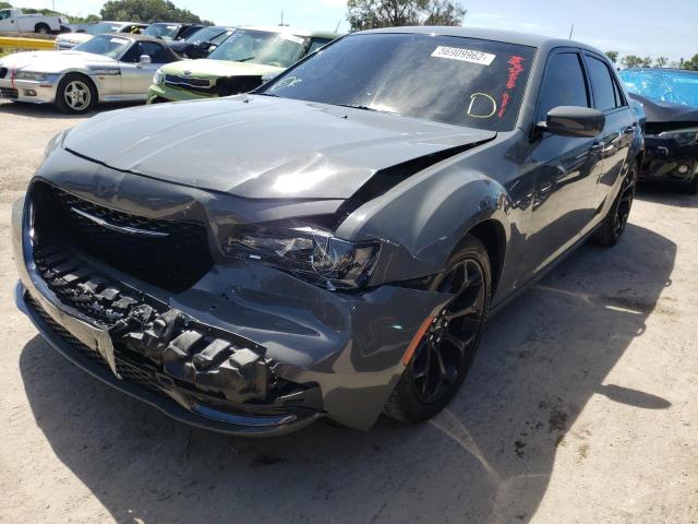 Photo 2 from auction – 2019 CHRYSLER 300 S with VIN 2C3CCABG8KH698865