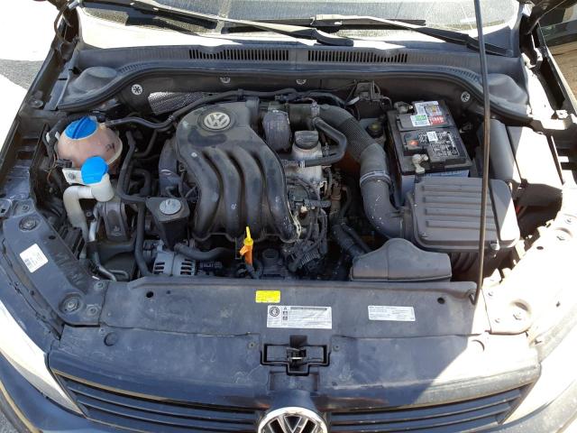 Photo 7 from auction – 2014 VOLKSWAGEN JETTA BASE with VIN 3VW2K7AJXEM319619