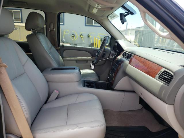 Photo 5 from auction – 2011 CHEVROLET AVALANCHE with VIN 3GNMCFE01BG113854