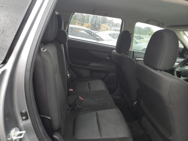Photo 6 from auction – 2014 MITSUBISHI OUTLANDER with VIN JA4AD2A38EZ010804