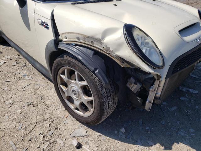 Photo 9 from auction – 2005 MINI COOPER S with VIN WMWRE33595TL15030