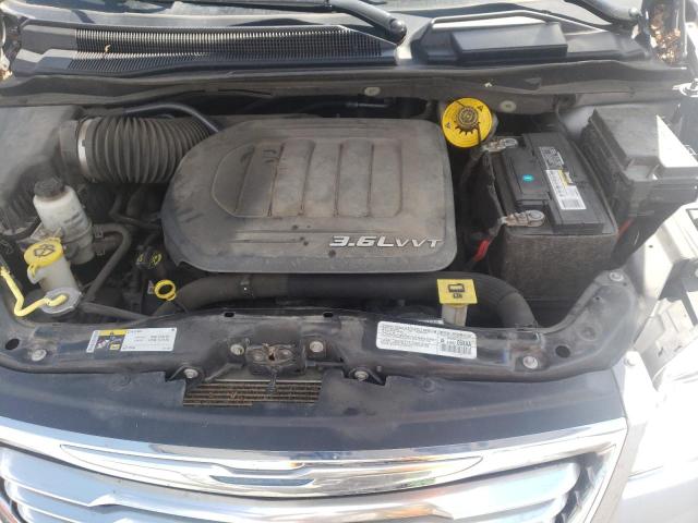 Photo 7 from auction – 2014 CHRYSLER TOWN & COU with VIN 2C4RC1CG0ER258657