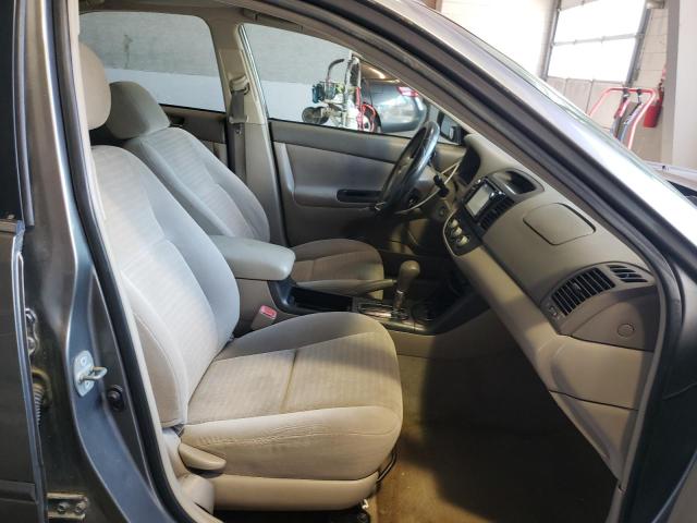 Photo 5 from auction – 2005 TOYOTA CAMRY LE with VIN 4T1BE32K15U623598