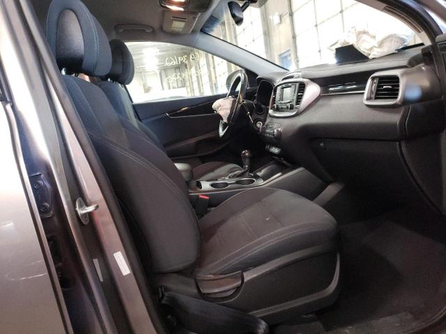 Photo 5 from auction – 2016 KIA SORENTO LX with VIN 5XYPGDA30GG136840