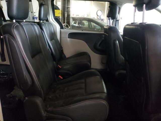 Photo 6 from auction – 2012 CHRYSLER TOWN & COU with VIN 2C4RC1CG5CR208432