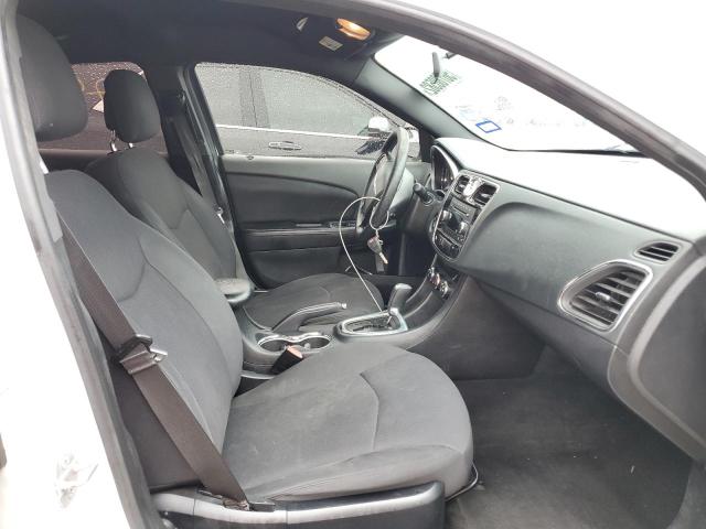 Photo 5 from auction – 2014 CHRYSLER 200 LX with VIN 1C3CCBAB8EN206794