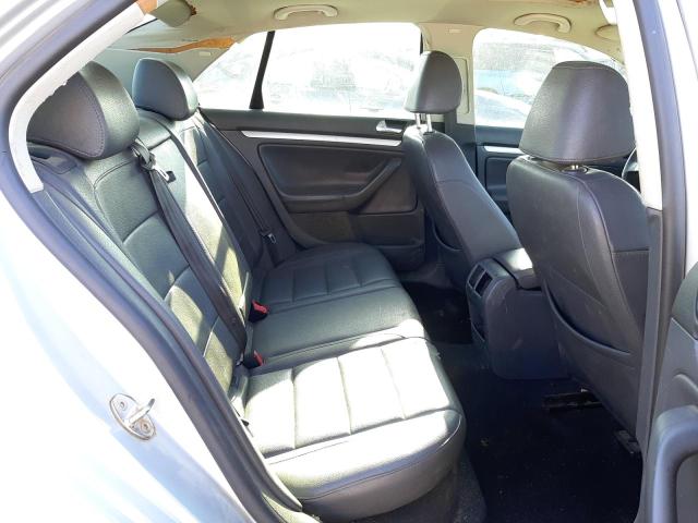 Photo 6 from auction – 2007 VOLKSWAGEN JETTA WOLF with VIN 3VWEF71KX7M076598
