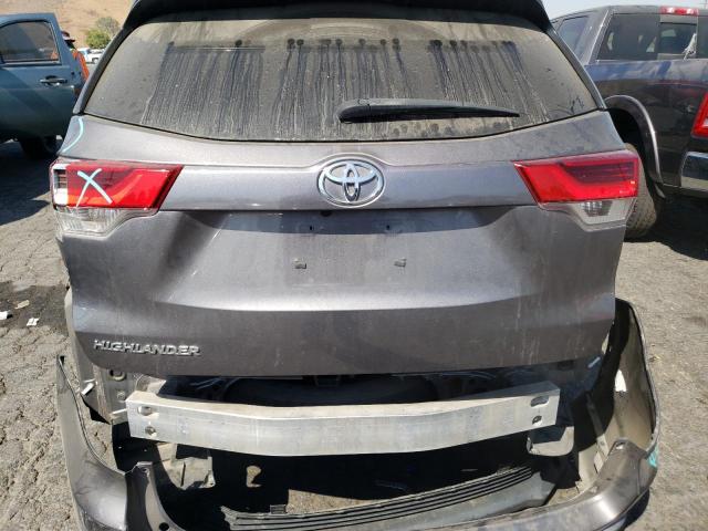 Photo 9 from auction – 2018 TOYOTA HIGHLANDER with VIN 5TDZZRFH4JS245977