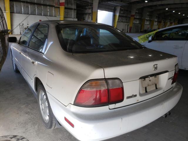 Photo 3 from auction – 1996 HONDA ACCORD EX with VIN 1HGCD5569TA160597
