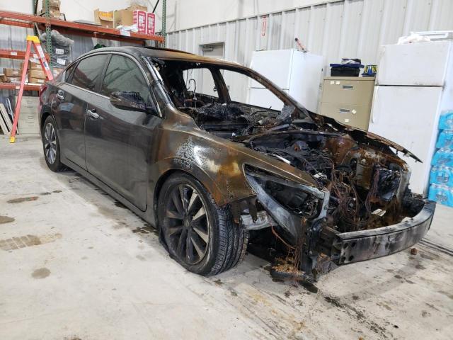 NISSAN ALTIMA 2.5 2017 with VIN 1N4AL3AP8HC224027 - Photo from auction