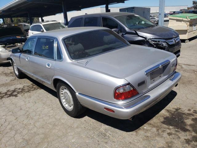 Photo 3 from auction – 2000 JAGUAR VANDENPLAS with VIN SAJDA24C6YLF02671