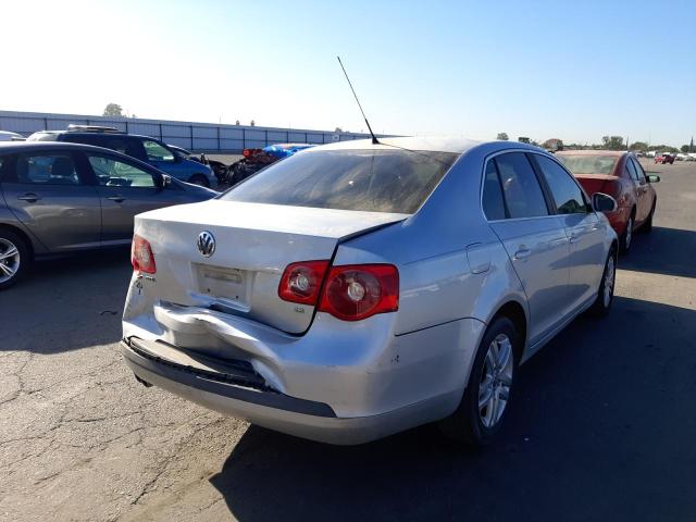 Photo 4 from auction – 2007 VOLKSWAGEN JETTA WOLF with VIN 3VWEF71KX7M076598