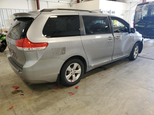 Photo 4 from auction – 2011 TOYOTA SIENNA LE with VIN 5TDKK3DC3BS154677