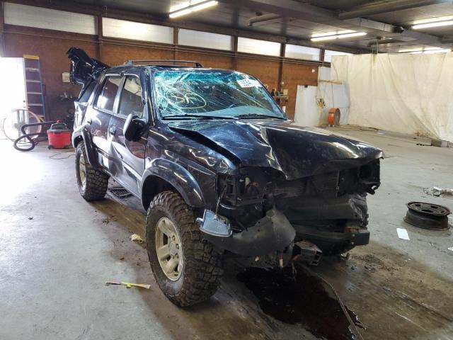 TOYOTA 4RUNNER SR 2000 with VIN JT3HN86R3Y0262006 - Photo from auction