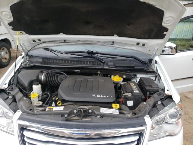 Photo 7 from auction – 2014 CHRYSLER TOWN & COU with VIN 2C4RC1GG7ER310943