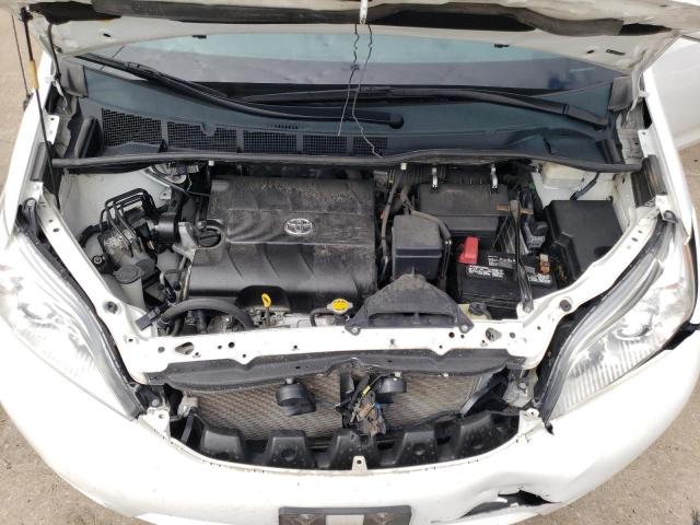 Photo 7 from auction – 2011 TOYOTA SIENNA XLE with VIN 5TDYK3DC2BS042012