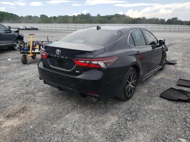 Photo 4 from auction – 2022 TOYOTA CAMRY SE with VIN 4T1G11AK4NU654531