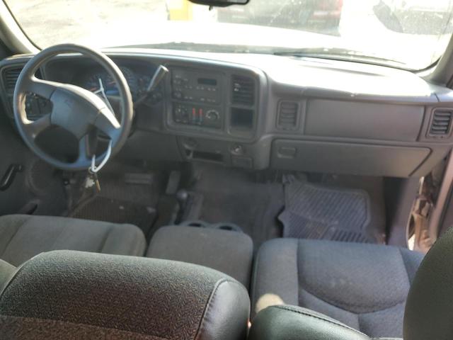 Photo 9 from auction – 2005 CHEVROLET SILVERADO with VIN 1GCEK19V75E176431