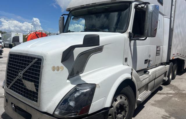 Photo 2 from auction – 2013 VOLVO VN VNL with VIN 4V4NC9EH4DN146088