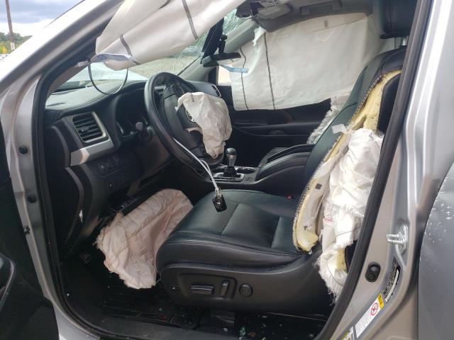 Photo 5 from auction – 2017 TOYOTA HIGHLANDER with VIN 5TDKZRFH4HS187591