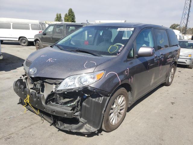 Photo 2 from auction – 2011 TOYOTA SIENNA XLE with VIN 5TDYK3DC3BS043377