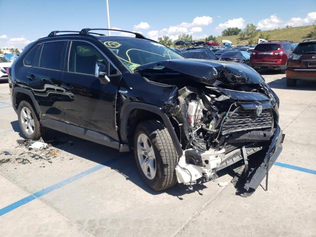 TOYOTA RAV4 XLE 2019 with VIN JTMRWRFVXKD007370 - Photo from auction