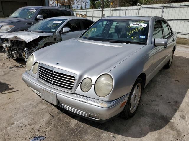 Photo 2 from auction – 1998 MERCEDES-BENZ E 430 with VIN WDBJF70F6WA660805