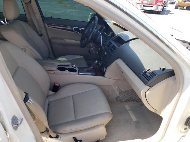 Photo 5 from auction – 2011 MERCEDES-BENZ C 300 with VIN WDDGF5EB0BA517211