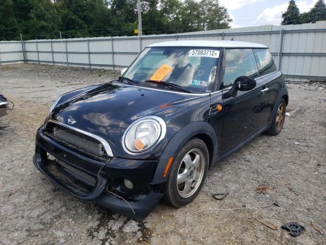 Photo 2 from auction – 2011 MINI COOPER with VIN WMWSU3C59BT097784