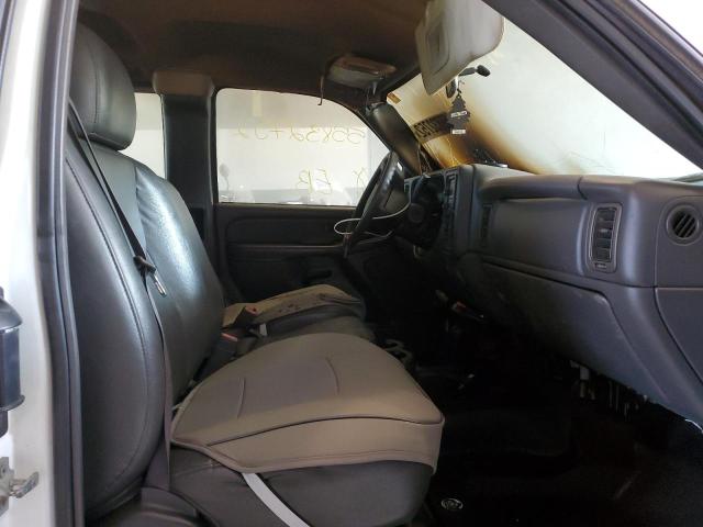 Photo 5 from auction – 2005 CHEVROLET 2500 4X4 with VIN 1GCHK29215E229164