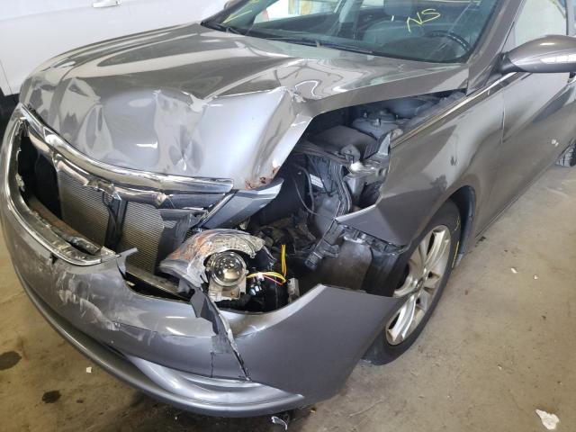 Photo 9 from auction – 2011 HYUNDAI SONATA SE with VIN 5NPEC4ACXBH225335